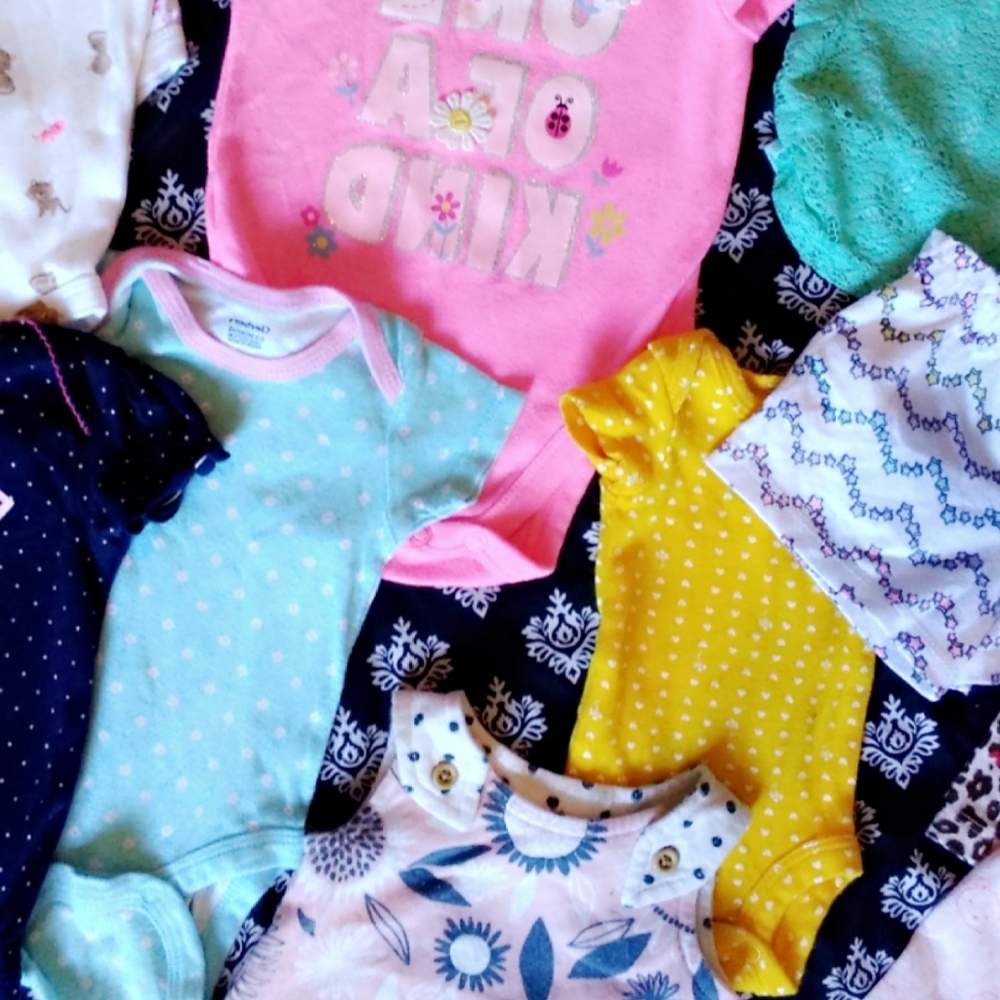 A whole lot of brand new babygirl clothes